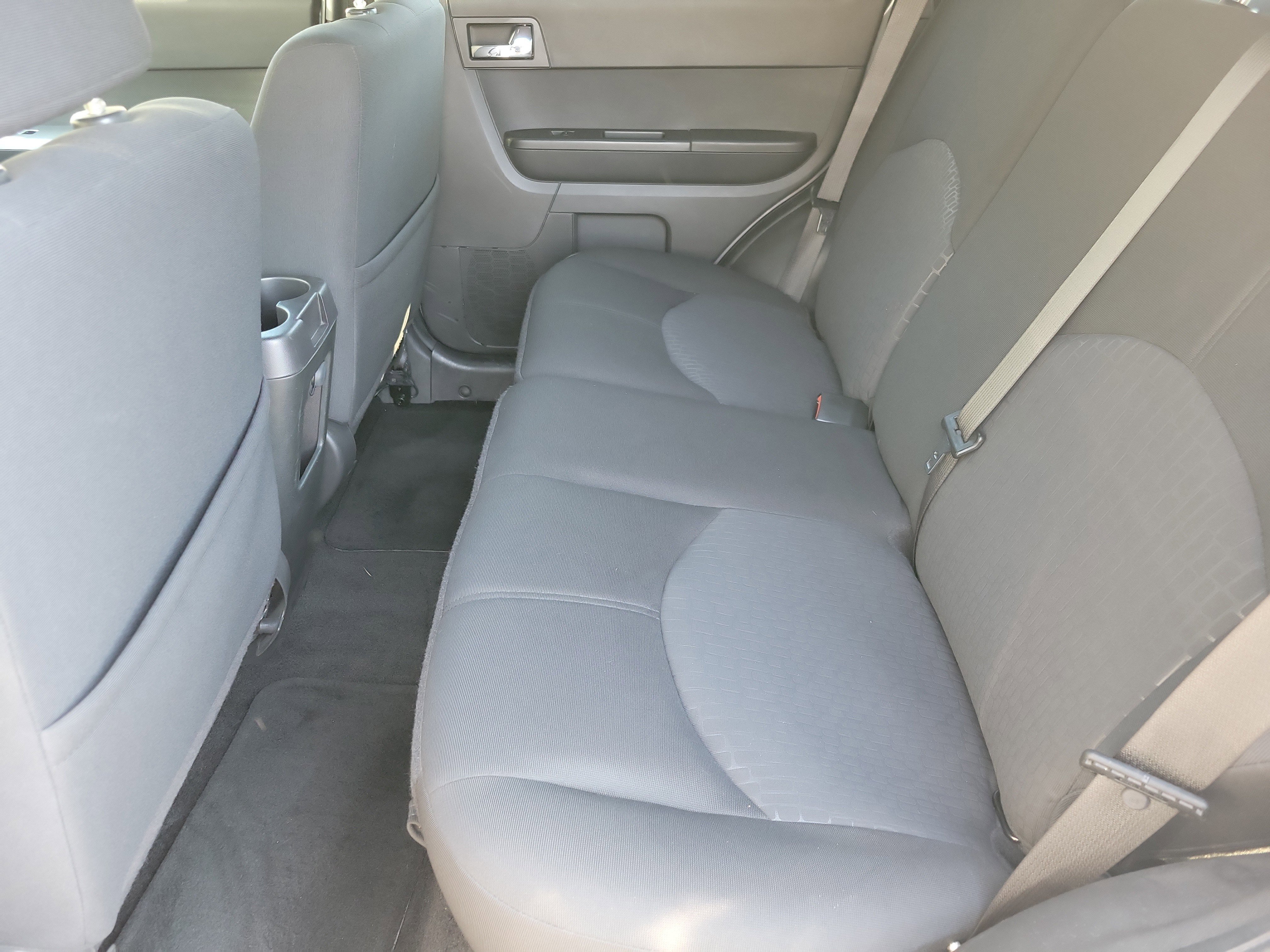 Used 2008 Mercury Mariner 2WD V6 image 8