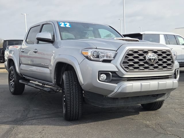 Used 2022 Toyota Tacoma TRD Sport w/ Technology Package RWD image 14