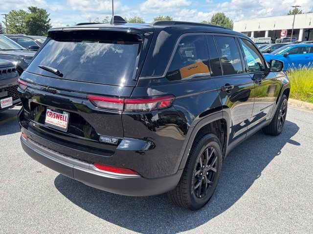 New 2026 Jeep Grand Cherokee Altitude AWD/4WD image 8