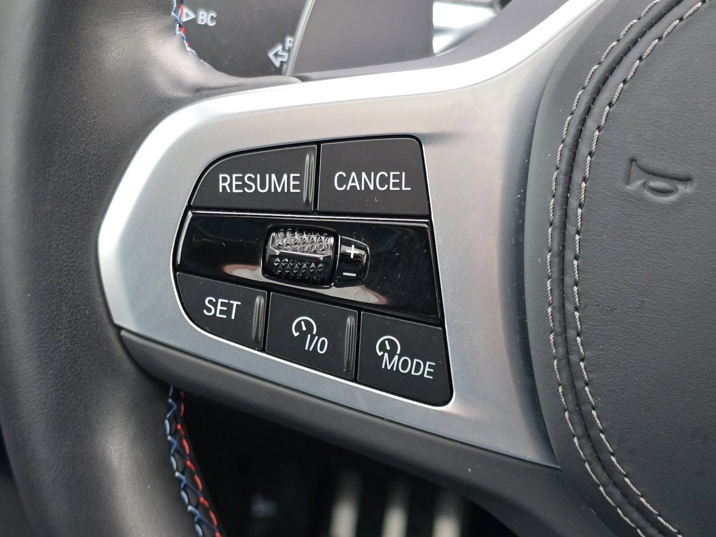 Used 2024 BMW X5 M60i w/ Climate Comfort Package image 24