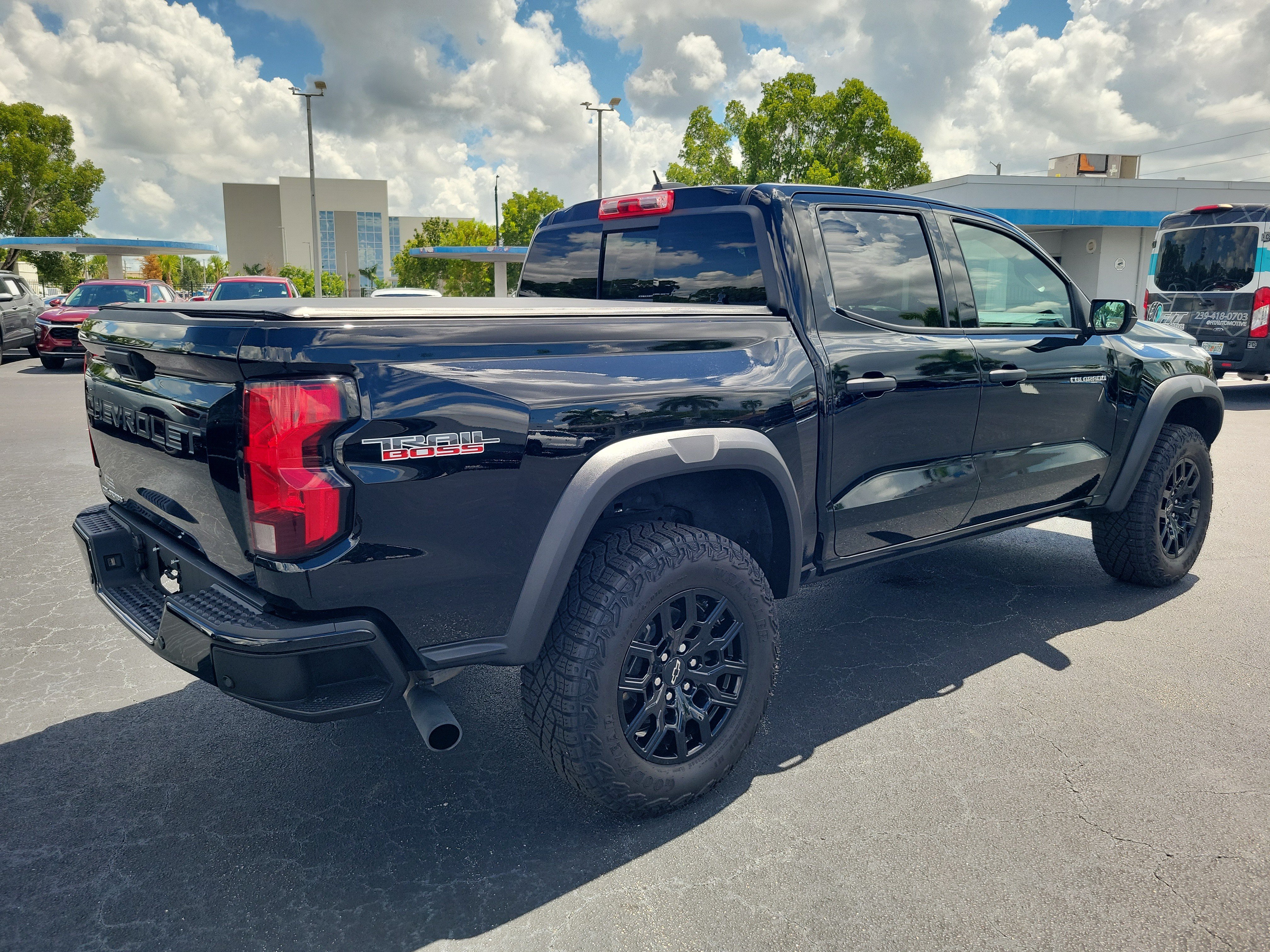 Used 2024 Chevrolet Colorado Trail Boss AWD/4WD image 4