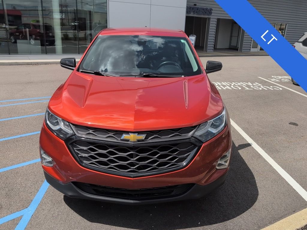 Used 2020 Chevrolet Equinox LT FWD image 2