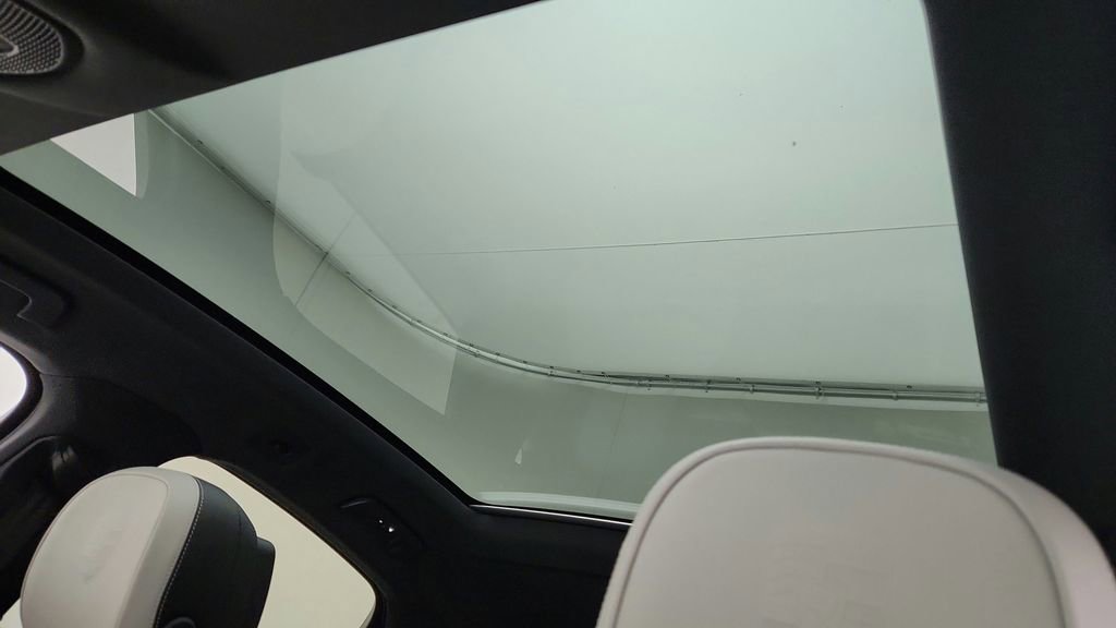 Certified 2025 Porsche Cayenne E-Hybrid Coupe image 36