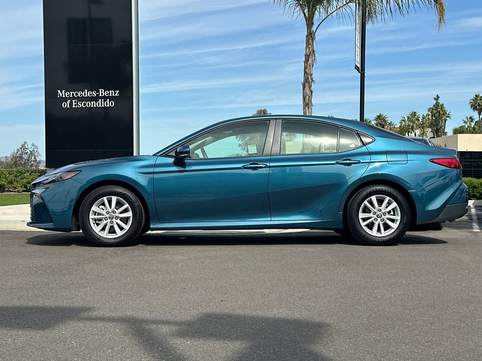 Used 2026 Toyota Camry LE image 6