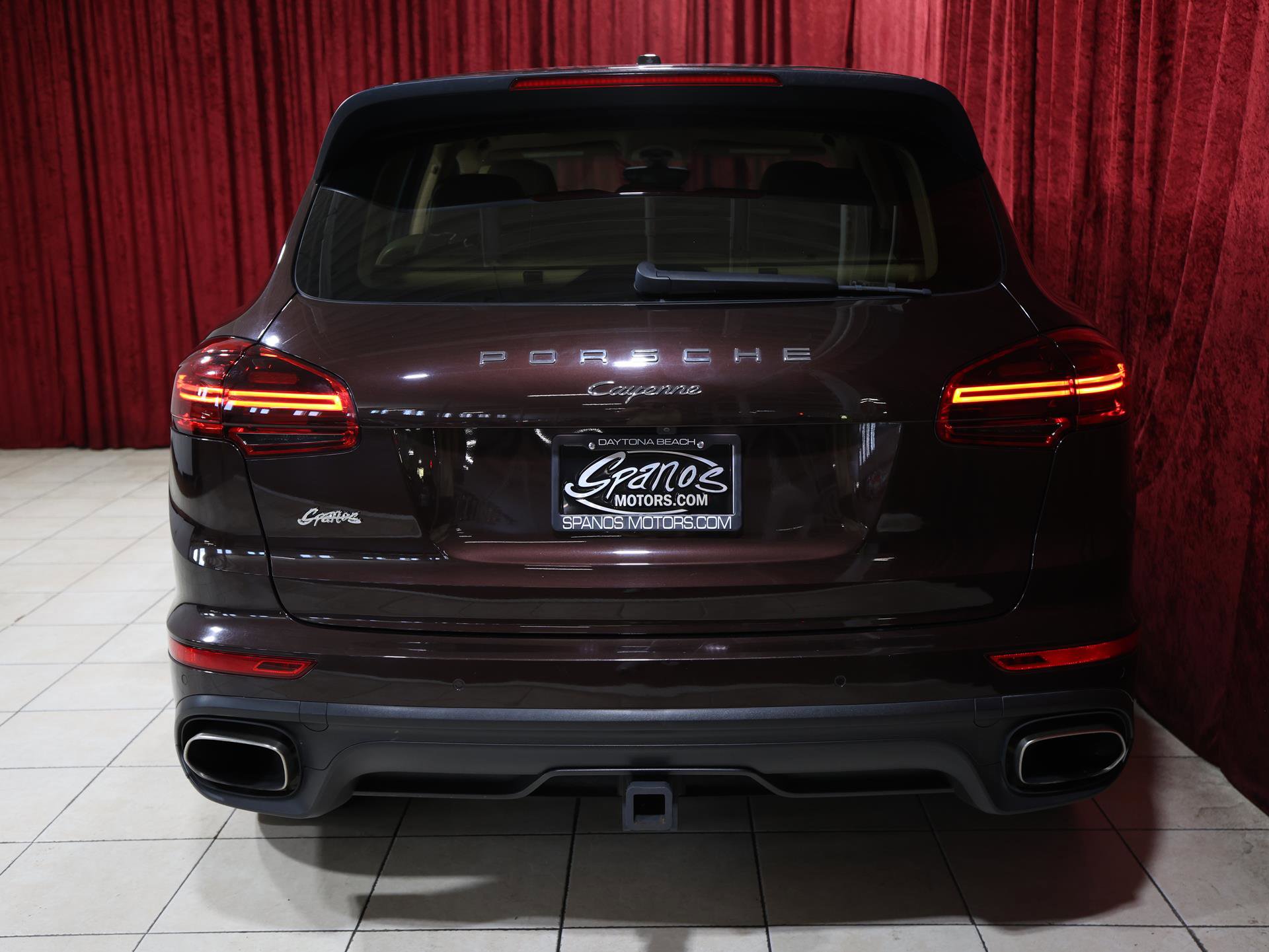 Used 2017 Porsche Cayenne AWD/4WD image 10