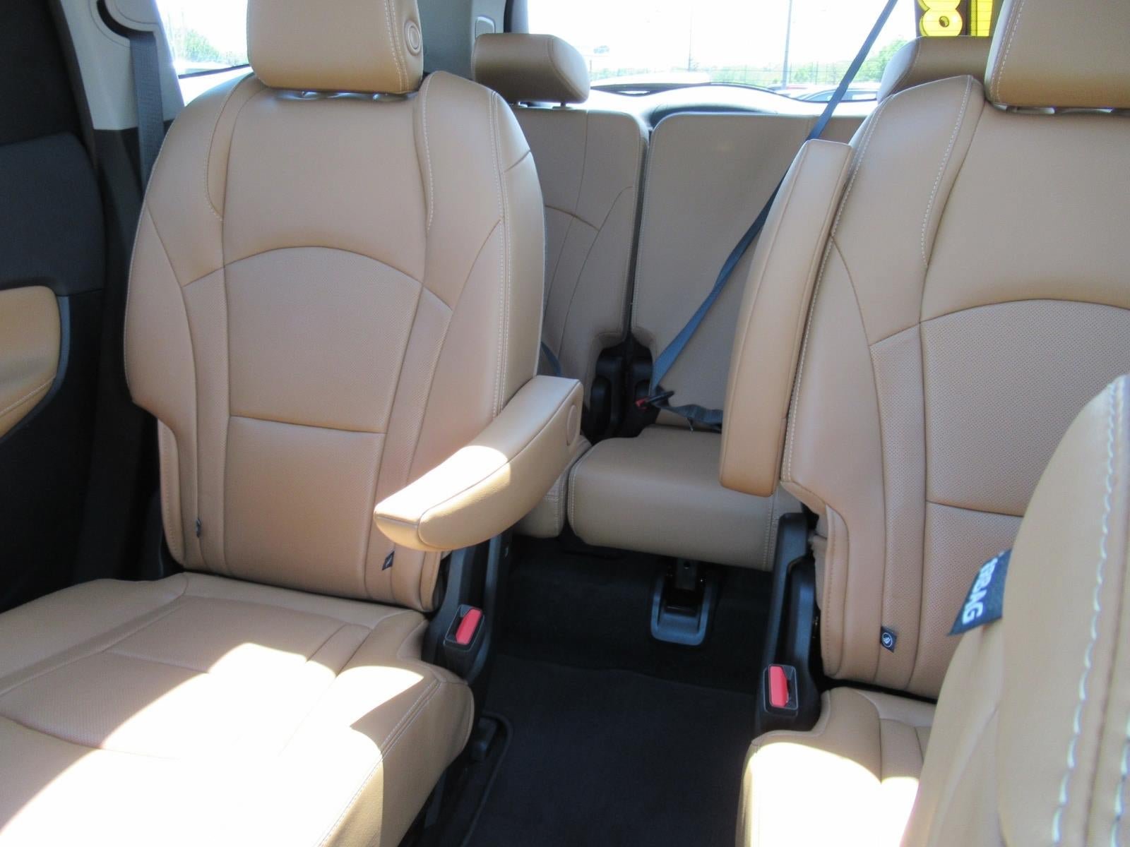 Used 2018 Buick Enclave Premium FWD image 25