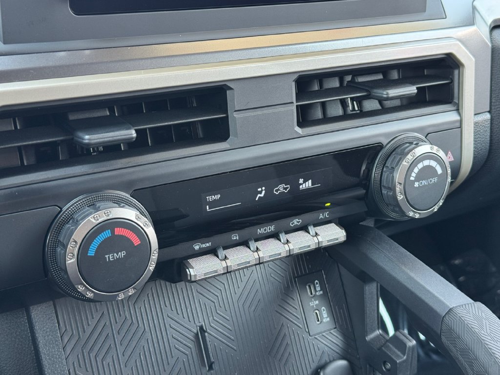 Certified 2025 Toyota Tacoma SR5 AWD/4WD image 23