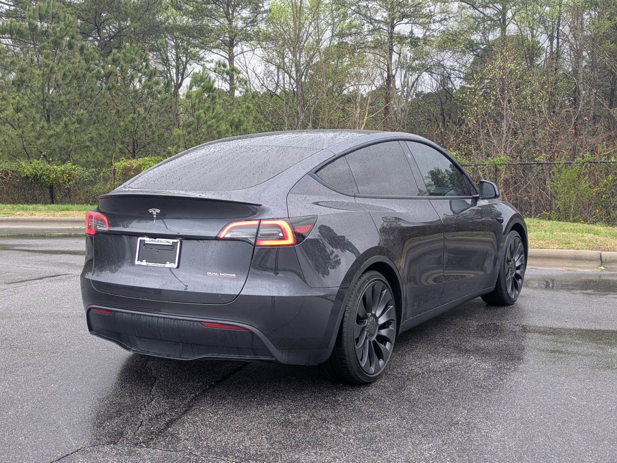 Used 2024 Tesla Model Y Performance image 5