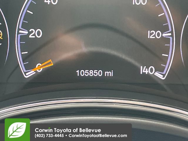 Used 2019 Jeep Grand Cherokee Altitude AWD/4WD image 10