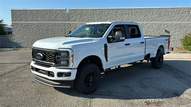 New 2026 Ford F350 XL image 2