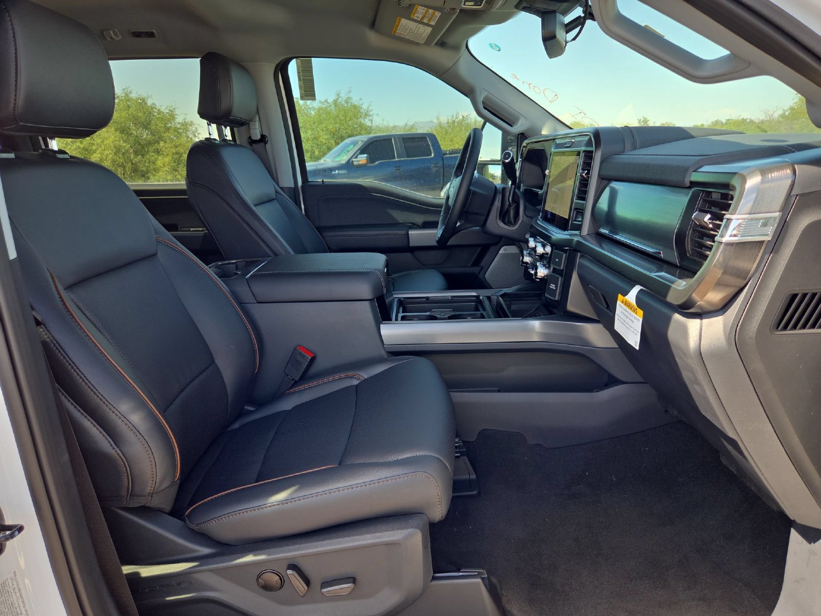 New 2026 Ford F250 Lariat w/ Black Appearance Package AWD/4WD image 28