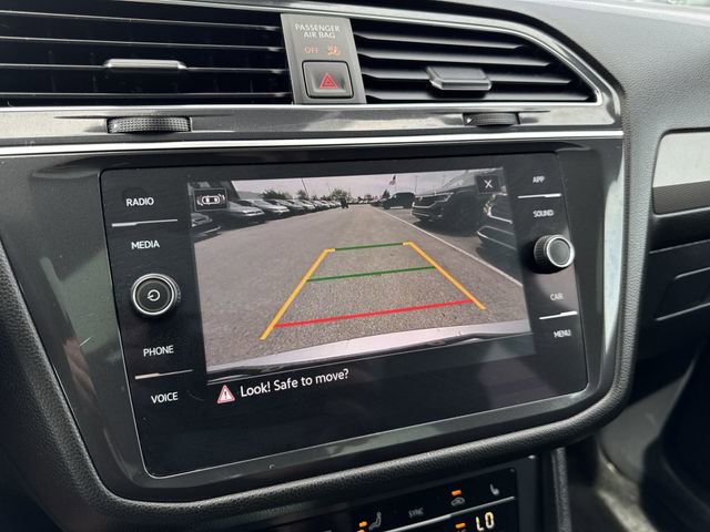 Certified 2023 Volkswagen Tiguan SE R-Line FWD image 14