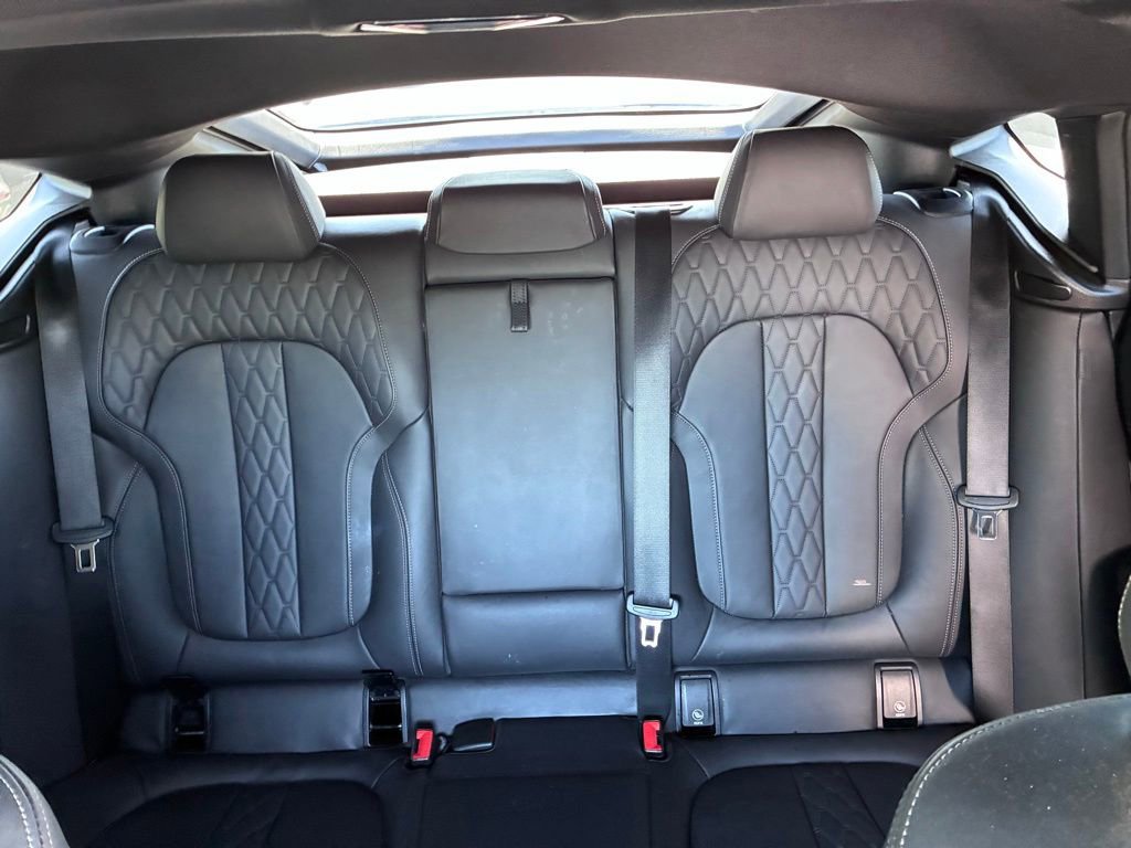 Used 2023 BMW X6 M50i w/ Executive Package AWD/4WD image 16