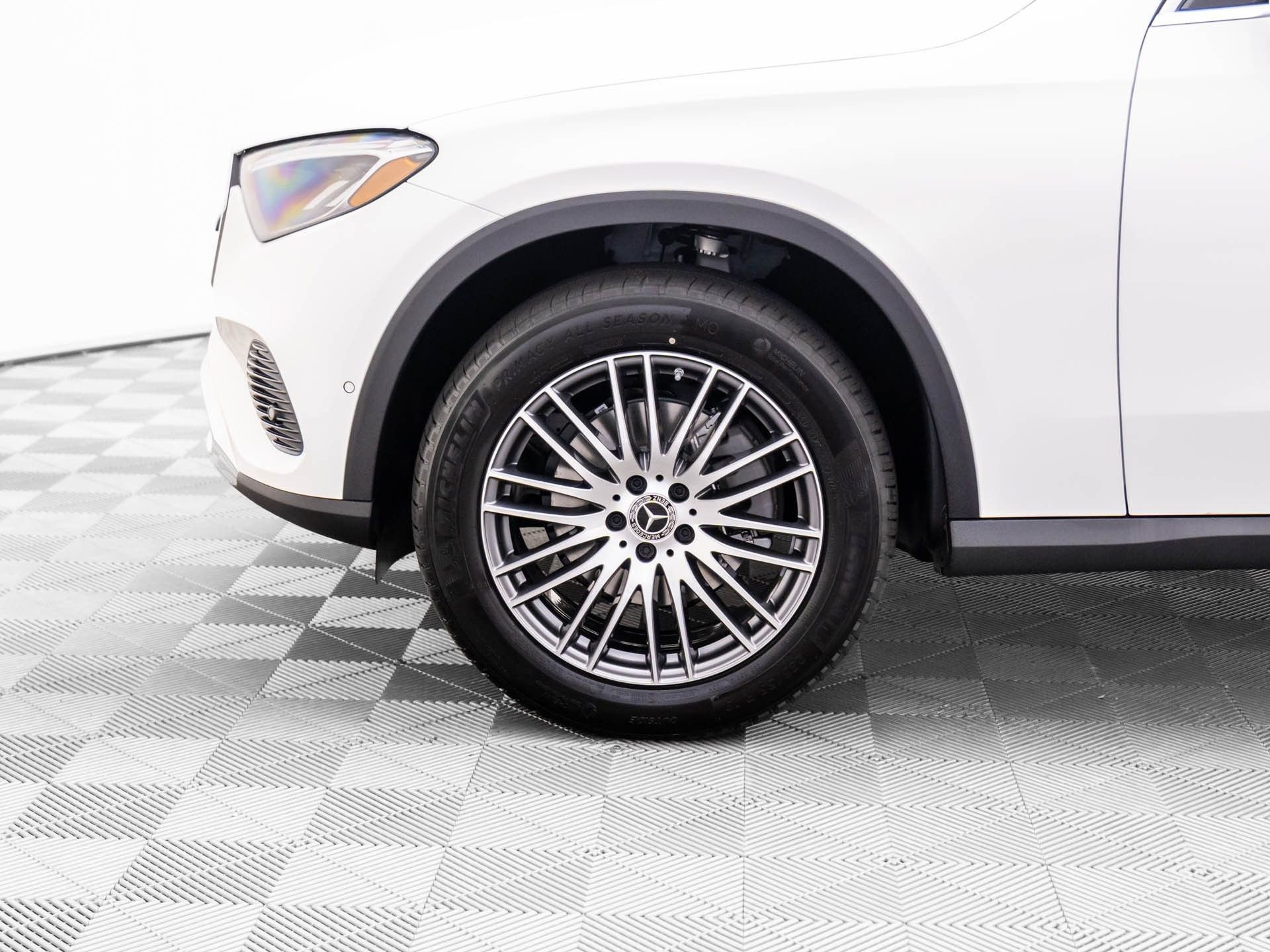 Certified 2026 Mercedes-Benz GLC 300 4MATIC image 34