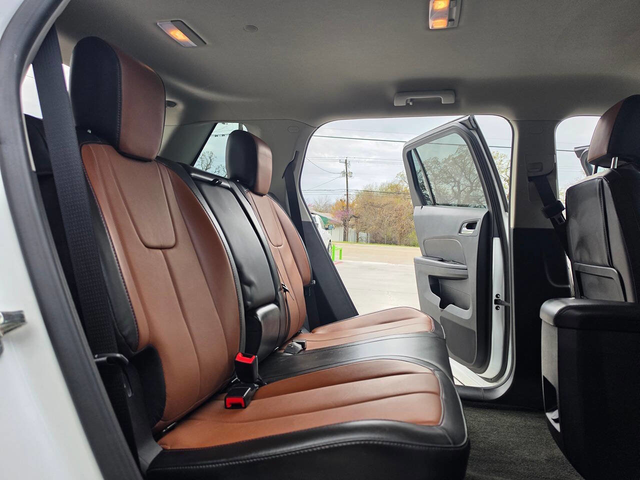 Used 2017 GMC Terrain SLT image 32