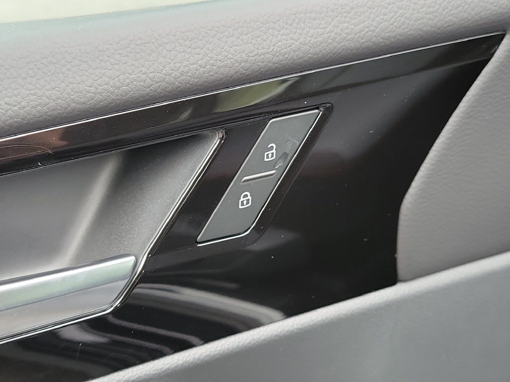 New 2026 Volkswagen Jetta GLI Autobahn FWD image 13