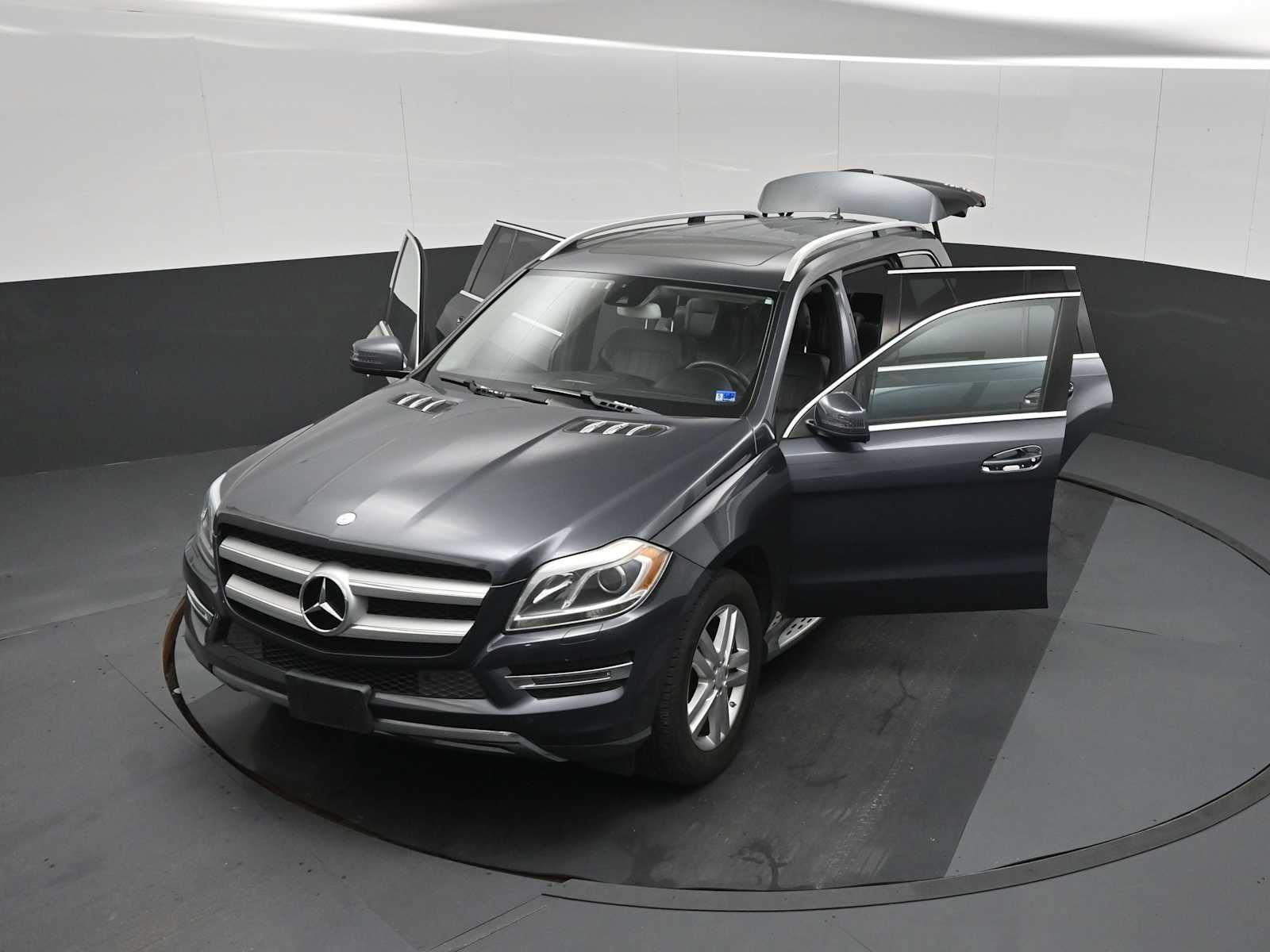 Used 2014 Mercedes-Benz GL 450 4MATIC image 27