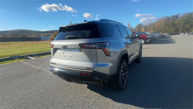 New 2026 Chevrolet Equinox RS w/ LPO, Floor Liner Package image 2