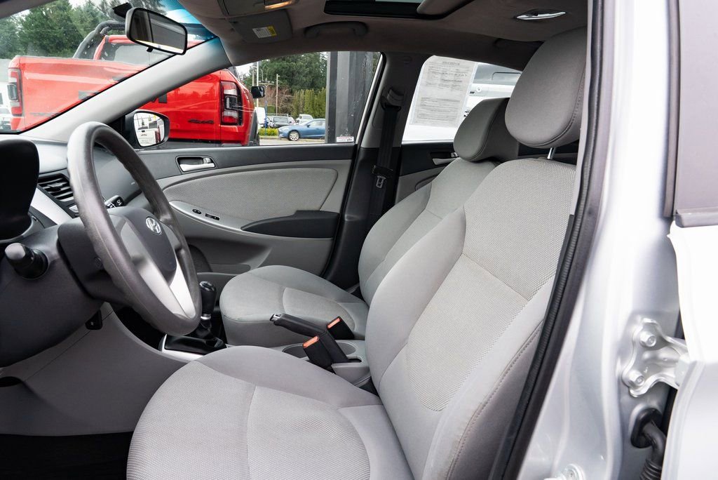 Used 2014 Hyundai Accent GLS image 15