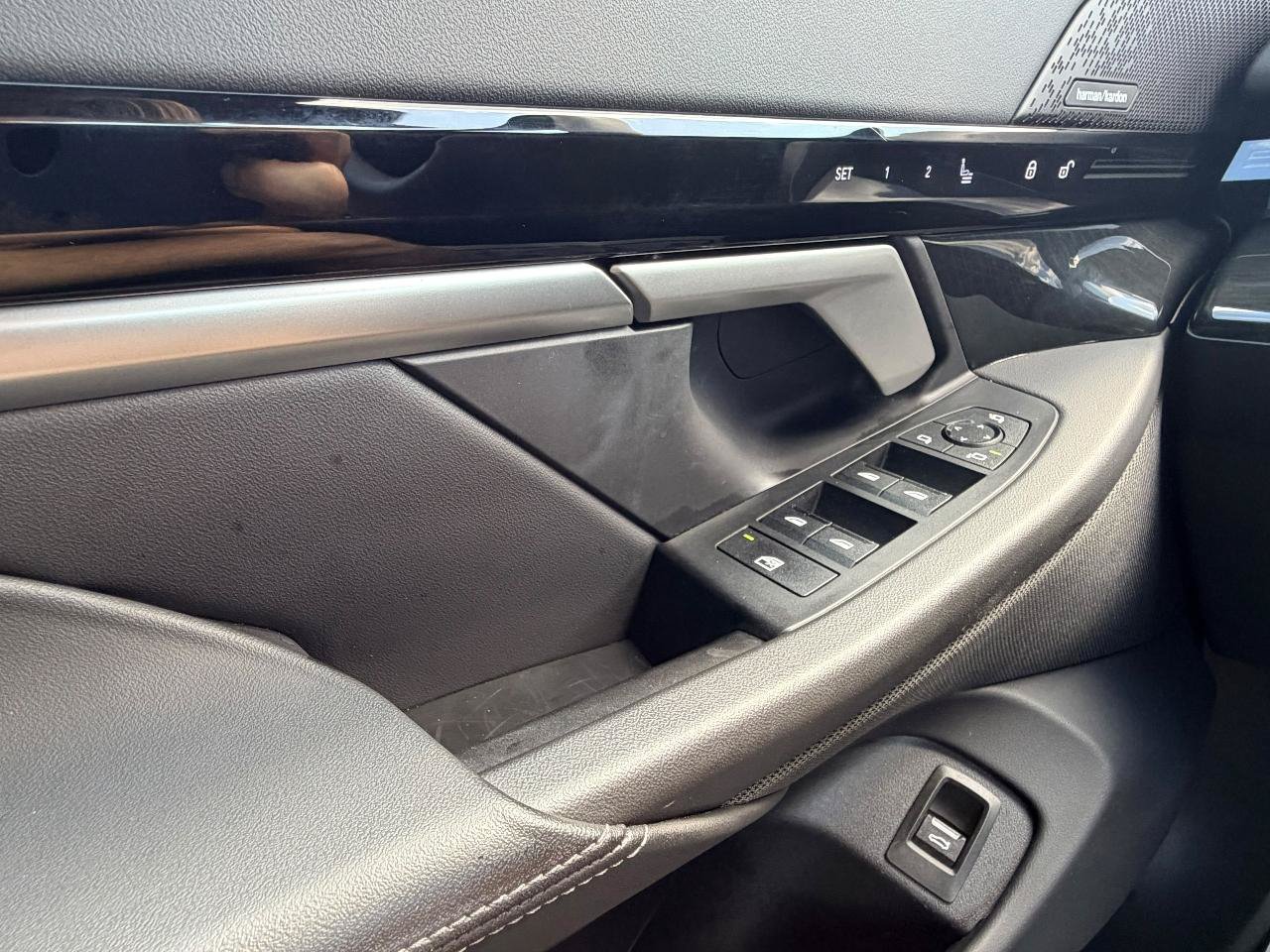 Used 2025 BMW 530i RWD image 22