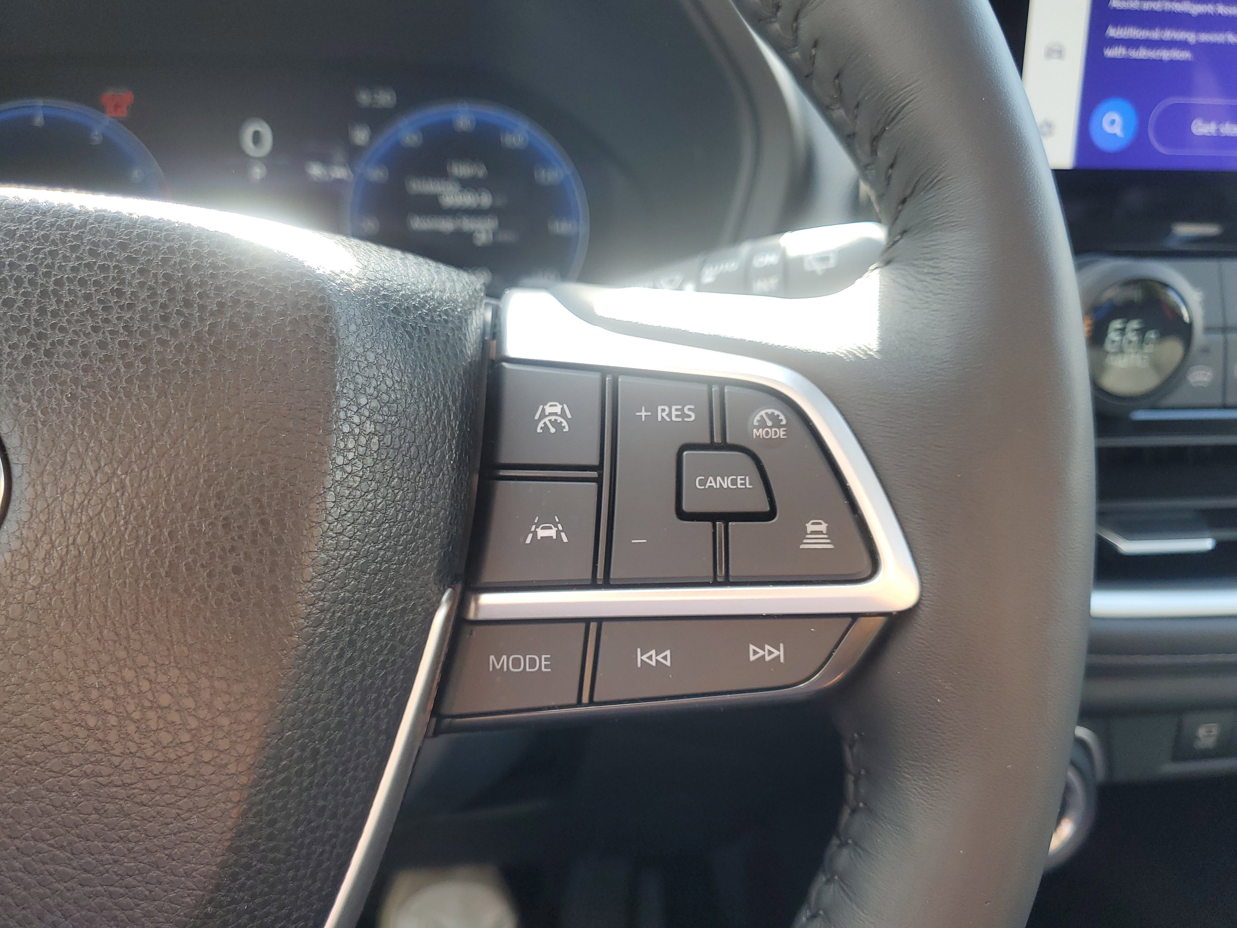 Used 2024 Toyota Grand Highlander AWD image 24