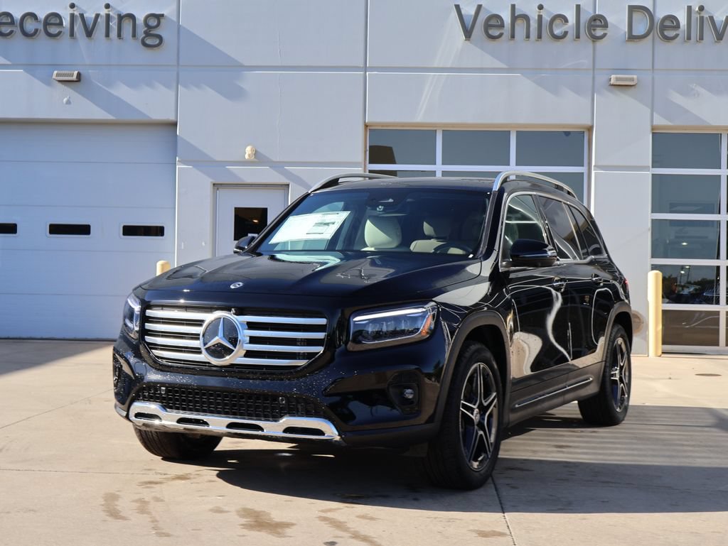 New 2026 Mercedes-Benz GLB 250 4MATIC image 3