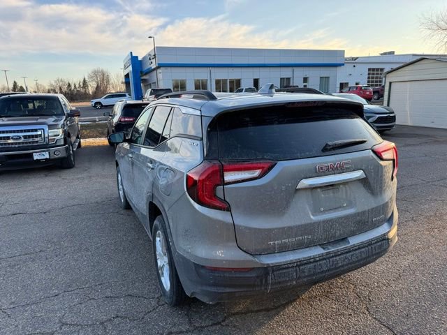 Certified 2023 GMC Terrain SLE w/ Driver Convenience Package image 2