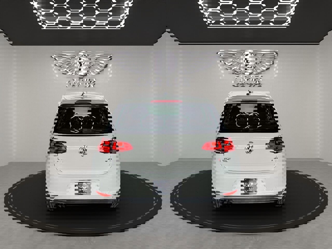 Used 2016 Volkswagen Golf S image 5