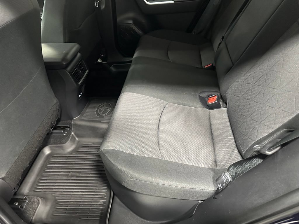 Used 2025 Toyota RAV4 XLE AWD/4WD image 45
