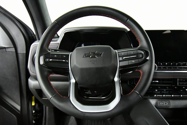 Used 2024 Chevrolet Colorado Z71 w/ Z71 Convenience Package 2 image 2