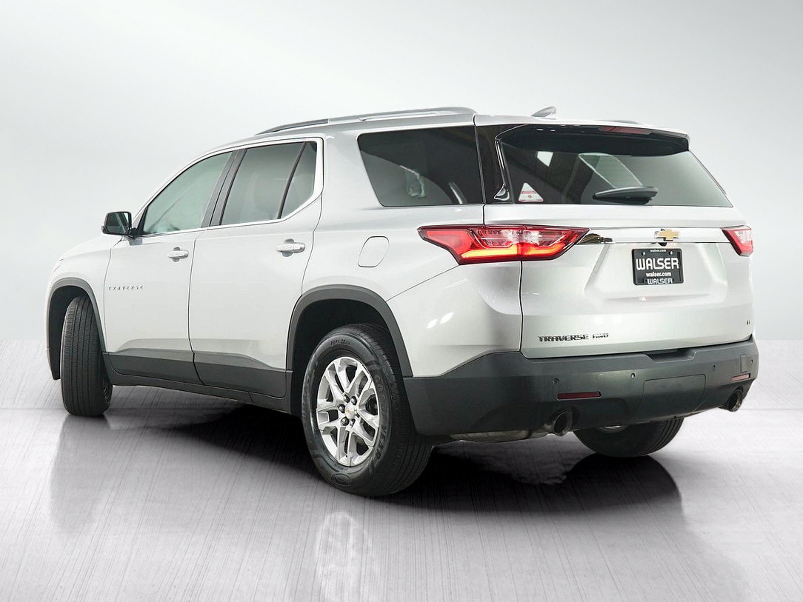 Used 2018 Chevrolet Traverse LT w/ LPO, Floor Liner Package AWD/4WD image 3