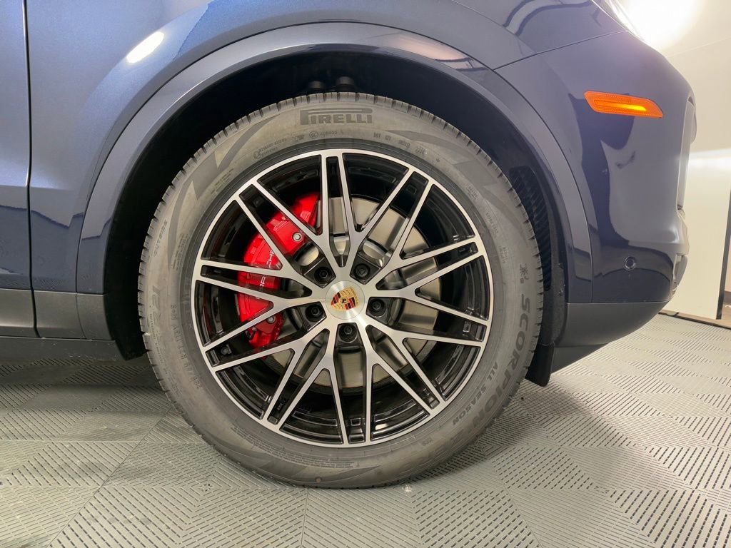 New 2026 Porsche Cayenne S image 14