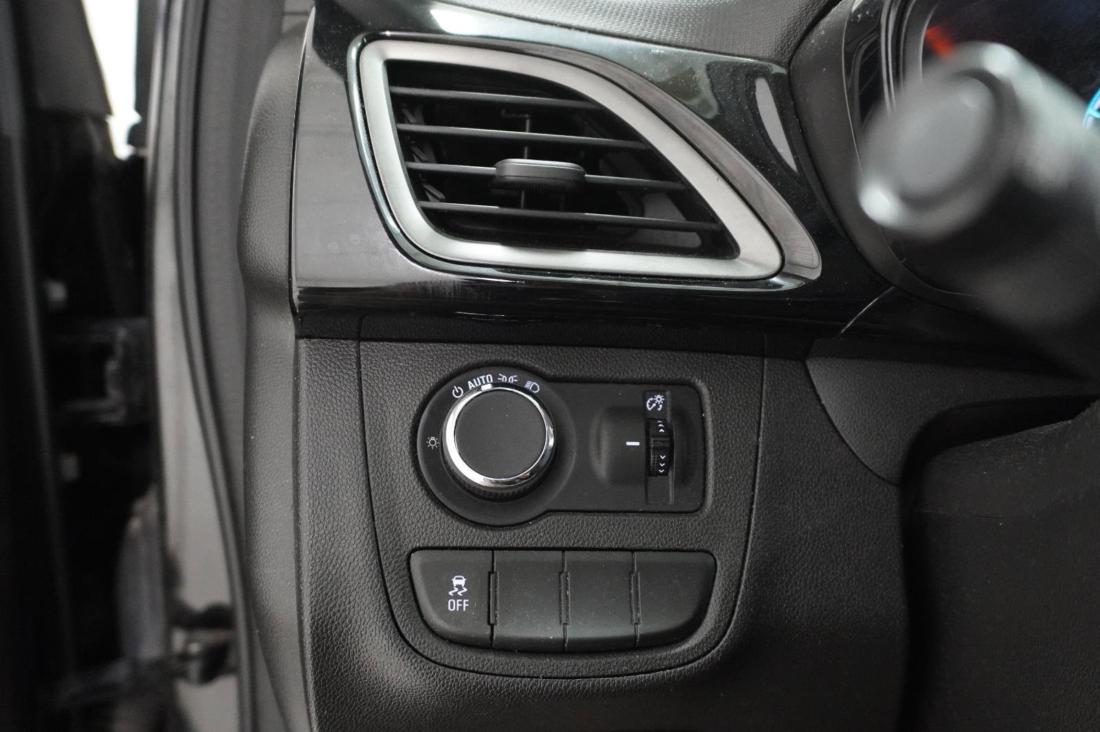 Used 2019 Chevrolet Spark LT FWD image 19