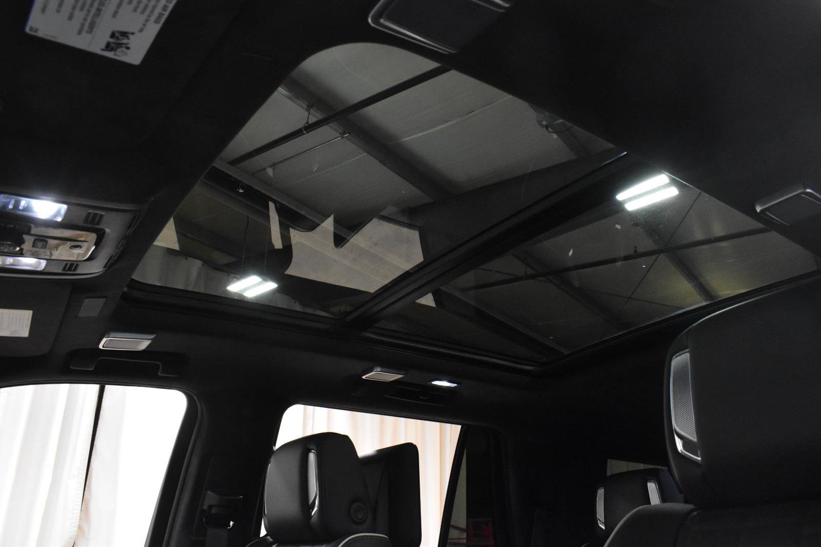 Certified 2026 Cadillac Escalade V AWD/4WD image 4