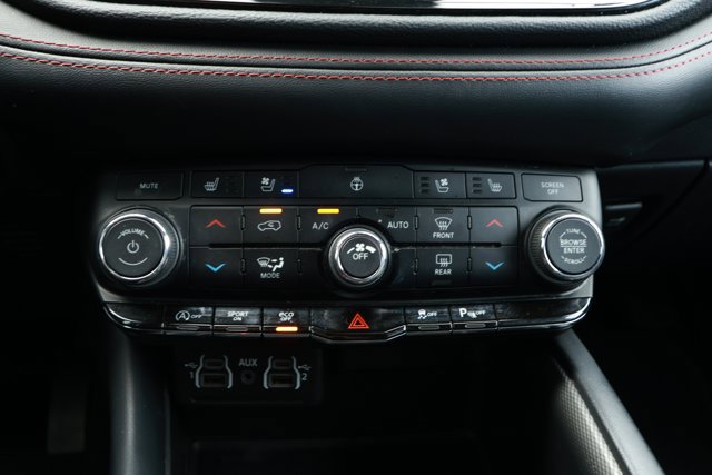 Certified 2024 Dodge Durango GT image 18