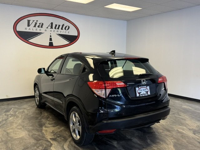 Used 2017 Honda HR-V LX image 10