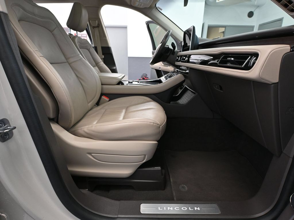Used 2023 Lincoln Aviator Reserve AWD/4WD image 50