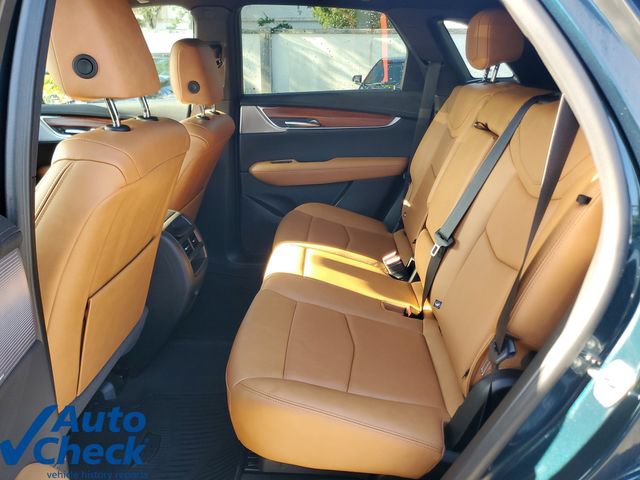 Certified 2025 Cadillac XT5 Premium Luxury FWD image 12
