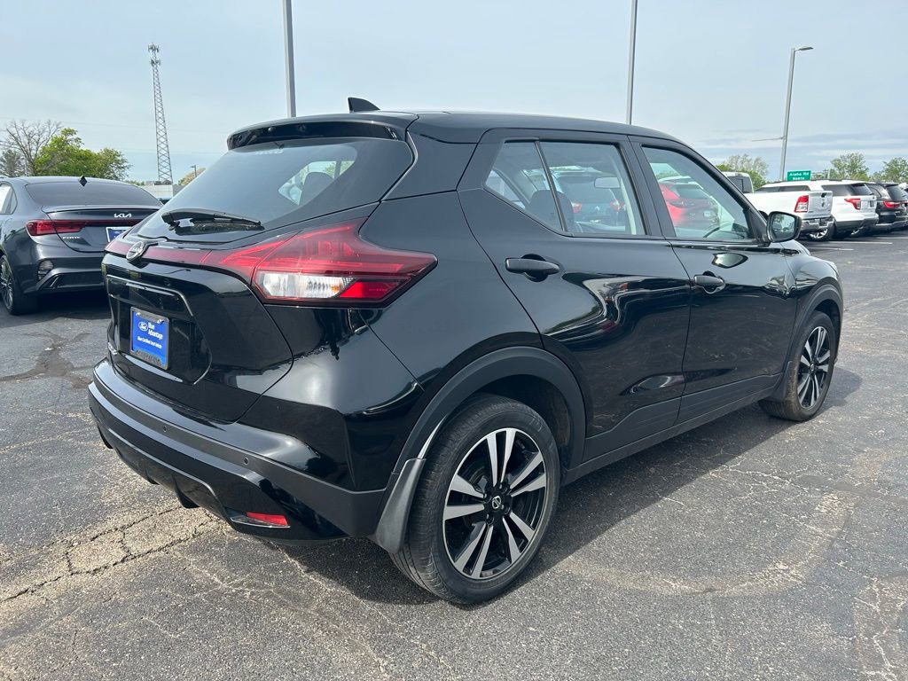 Used 2024 Nissan Kicks S FWD image 8