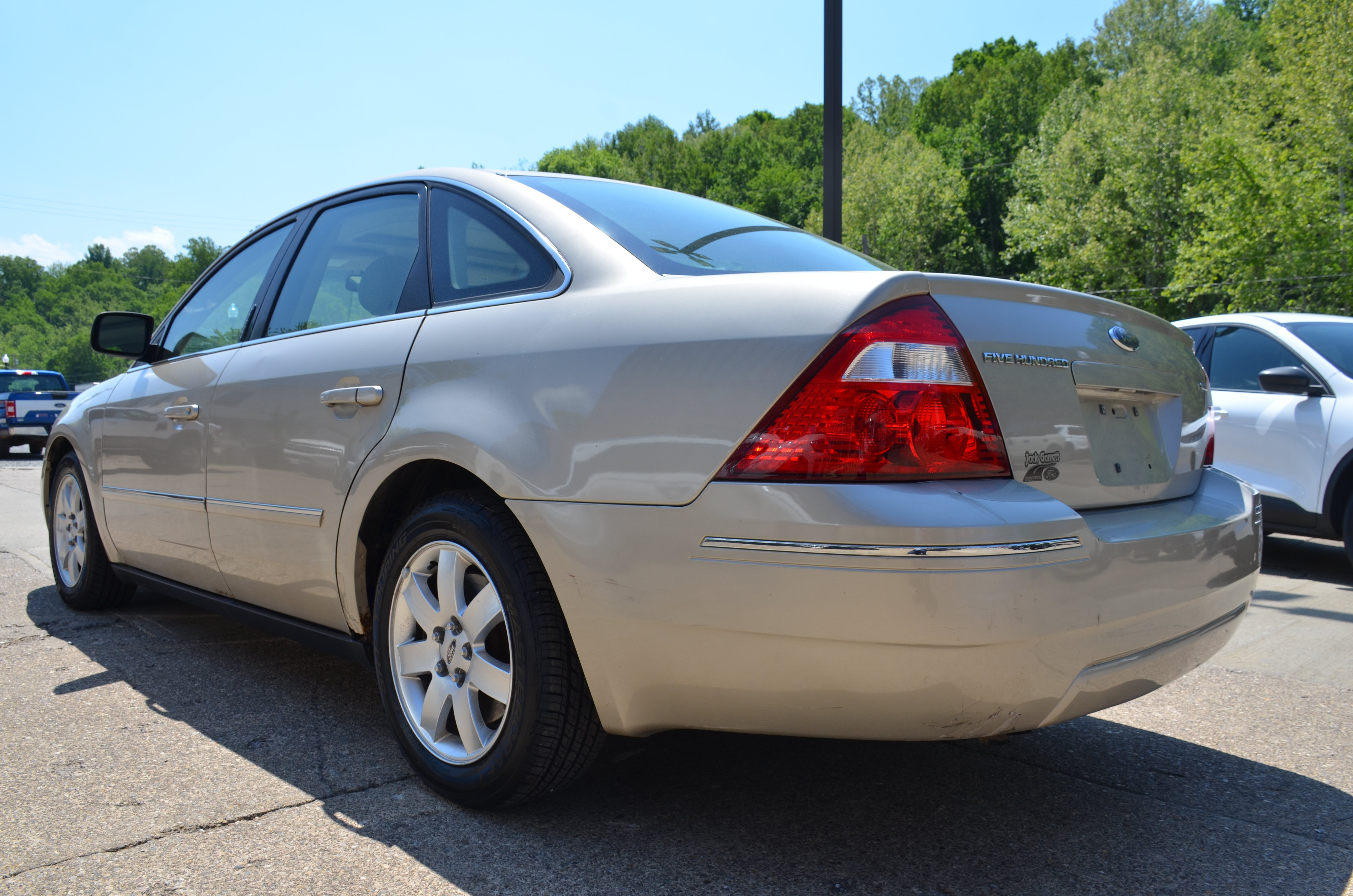 Used 2006 Ford Five Hundred SEL FWD image 4
