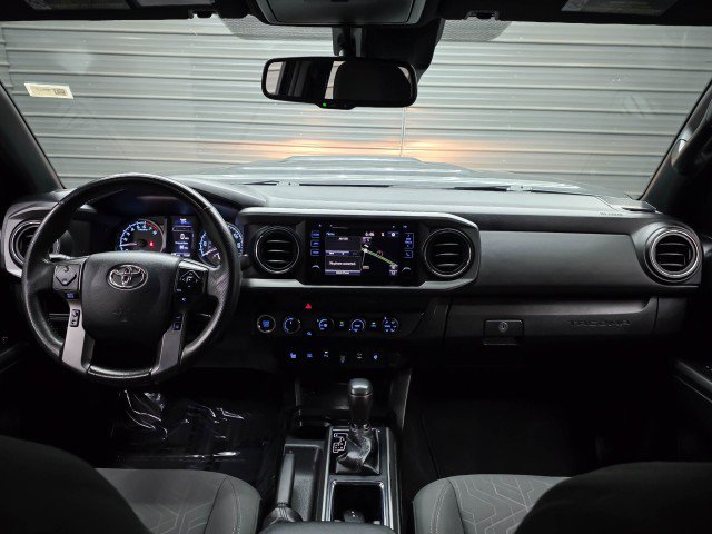 Used 2019 Toyota Tacoma TRD Sport w/ Technology Package AWD/4WD image 15
