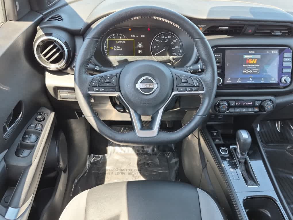 Used 2023 Nissan Kicks SR w/ SR Premium Package FWD image 29