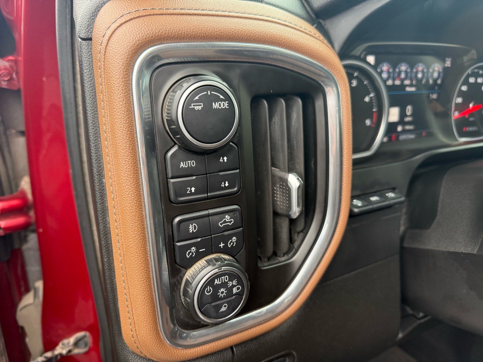 Used 2021 Chevrolet Silverado 2500 High Country w/ Z71 Off-Road Package AWD/4WD image 18
