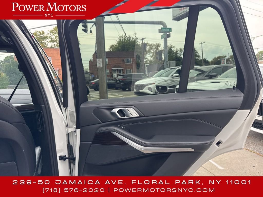 Used 2023 BMW X5 sDrive40i image 17