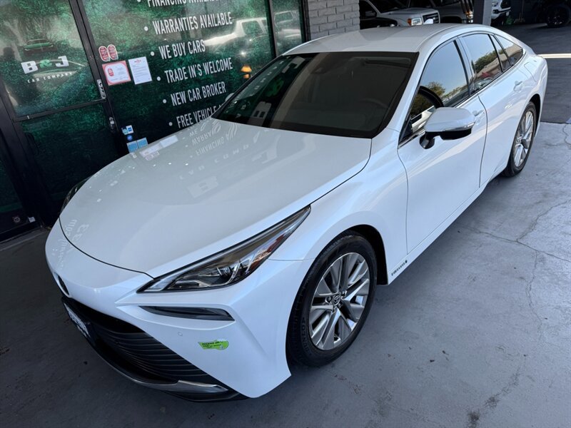 Used 2023 Toyota Mirai XLE w/ Advanced Technology Package RWD image 2
