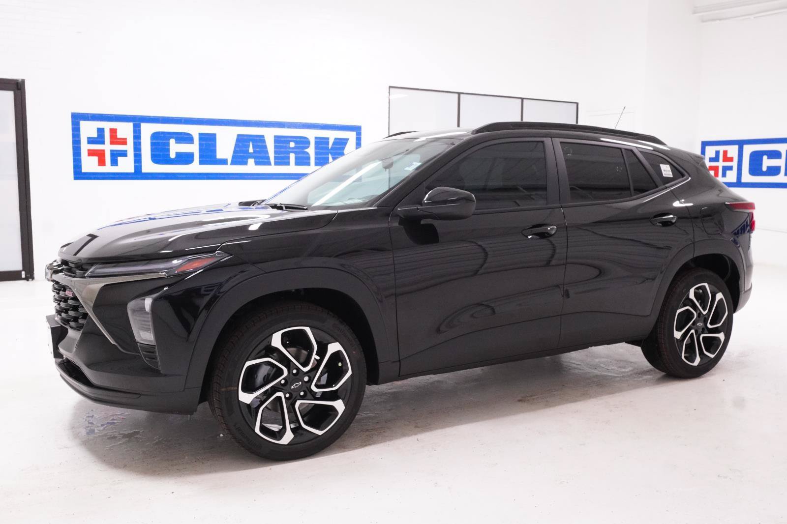 New 2026 Chevrolet Trax RS w/ Driver Confidence Package FWD image 10
