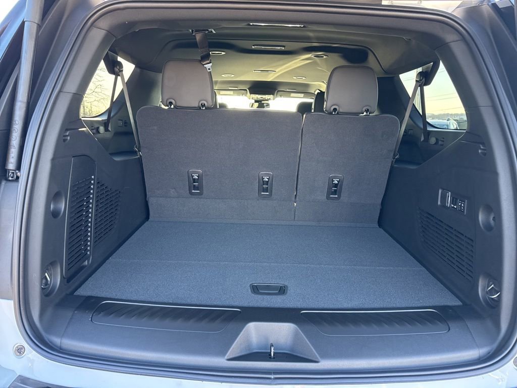 New 2026 GMC Yukon XL Elevation image 36