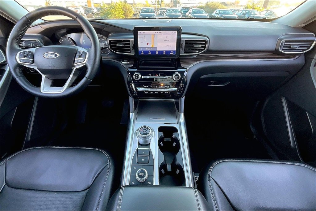 Used 2023 Ford Explorer Limited w/ Equipment Group 301A image 16