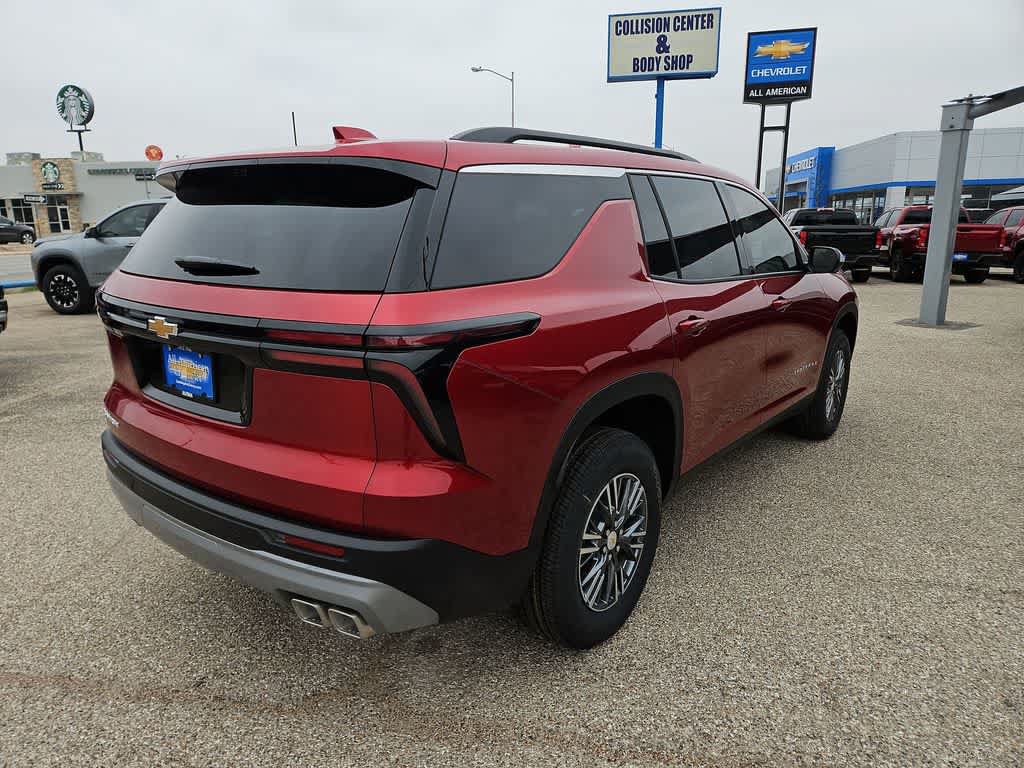 Used 2026 Chevrolet Traverse LT w/ Driver Confidence Package FWD image 8