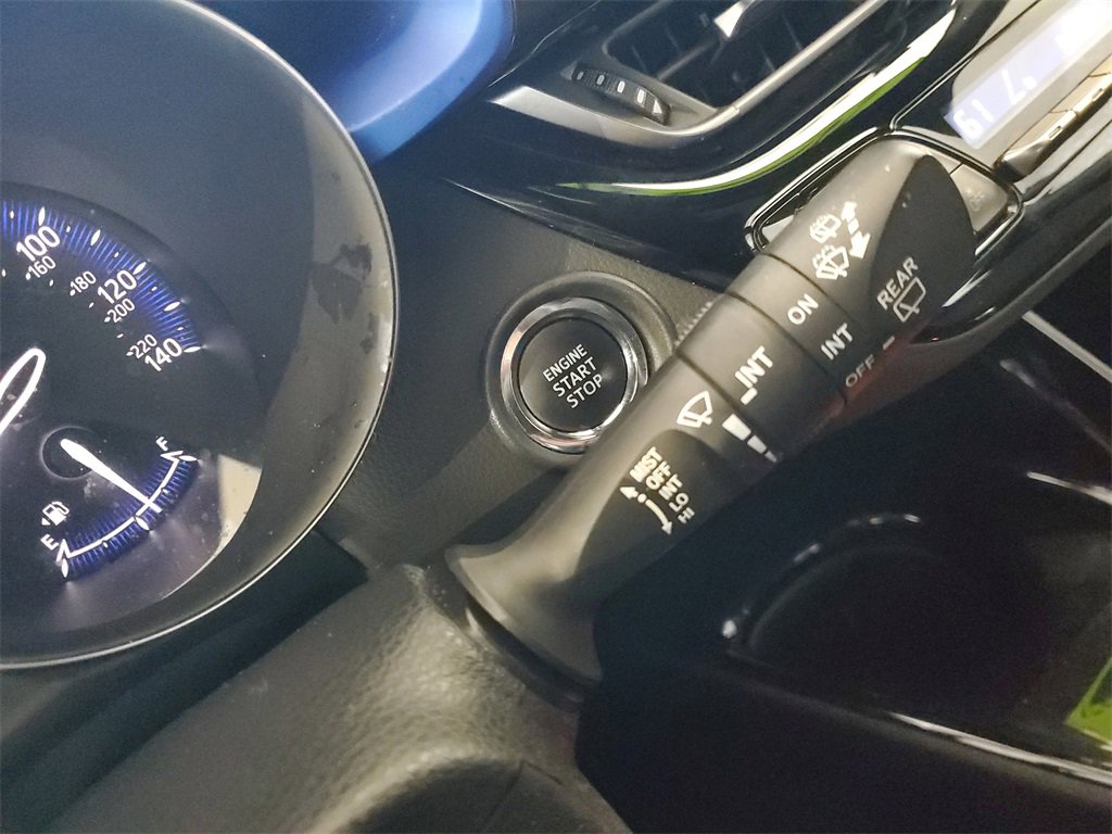 Used 2021 Toyota C-HR XLE image 28